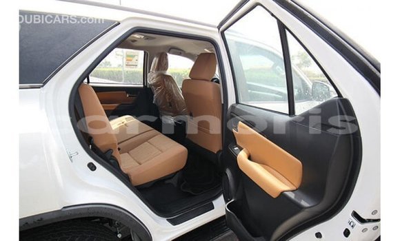Buy Import Toyota Fortuner White Car in Import - Dubai in Agalega Islands Buy Import Toyota Fortuner White Car in Import - Dubai in Agalega Islands