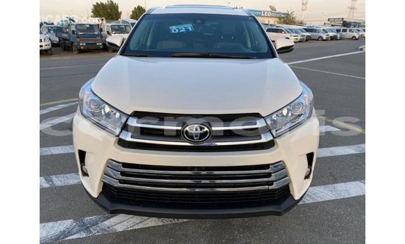 Buy Import Toyota Highlander White Car in Import - Dubai in Agalega Islands Buy Import Toyota Highlander White Car in Import - Dubai in Agalega Islands