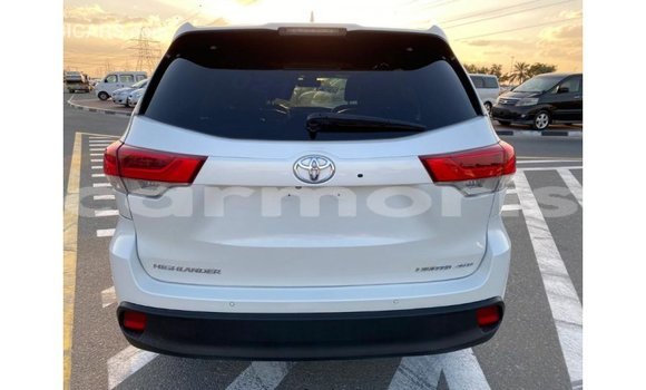 Buy Import Toyota Highlander White Car in Import - Dubai in Agalega Islands Buy Import Toyota Highlander White Car in Import - Dubai in Agalega Islands
