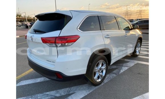 Buy Import Toyota Highlander White Car in Import - Dubai in Agalega Islands Buy Import Toyota Highlander White Car in Import - Dubai in Agalega Islands