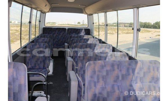 Buy Import Nissan 350Z White Car in Import - Dubai in Agalega Islands Buy Import Nissan 350Z White Car in Import - Dubai in Agalega Islands