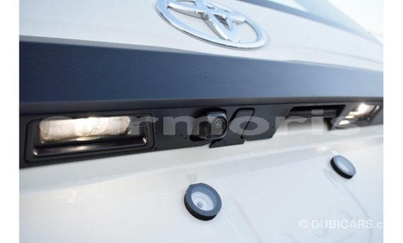 Buy Import Toyota Hiace White Car in Import - Dubai in Agalega Islands Buy Import Toyota Hiace White Car in Import - Dubai in Agalega Islands