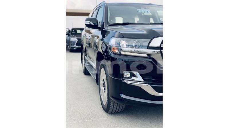 Big with watermark toyota land cruiser agalega islands import dubai 2992