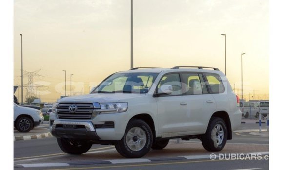 Buy Import Toyota Land Cruiser White Car in Import - Dubai in Agalega Islands Buy Import Toyota Land Cruiser White Car in Import - Dubai in Agalega Islands