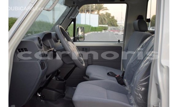 Buy Import Toyota Land Cruiser White Car in Import - Dubai in Agalega Islands Buy Import Toyota Land Cruiser White Car in Import - Dubai in Agalega Islands