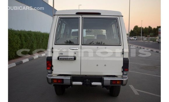 Buy Import Toyota Land Cruiser White Car in Import - Dubai in Agalega Islands Buy Import Toyota Land Cruiser White Car in Import - Dubai in Agalega Islands