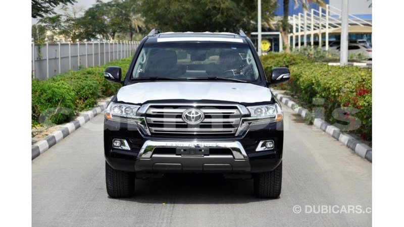 Big with watermark toyota land cruiser agalega islands import dubai 3024