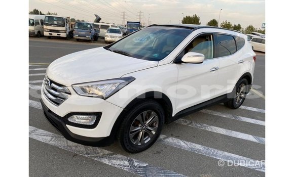 Buy Import Hyundai Santa Fe White Car in Import - Dubai in Agalega Islands Buy Import Hyundai Santa Fe White Car in Import - Dubai in Agalega Islands