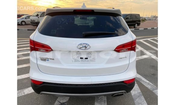 Buy Import Hyundai Santa Fe White Car in Import - Dubai in Agalega Islands Buy Import Hyundai Santa Fe White Car in Import - Dubai in Agalega Islands