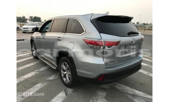 Buy Import Toyota Highlander Other Car in Import - Dubai in Agalega Islands Buy Import Toyota Highlander Other Car in Import - Dubai in Agalega Islands