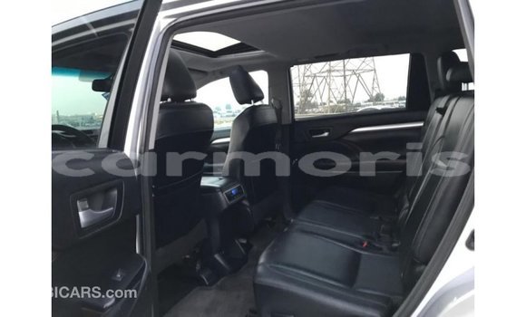 Buy Import Toyota Highlander Other Car in Import - Dubai in Agalega Islands Buy Import Toyota Highlander Other Car in Import - Dubai in Agalega Islands