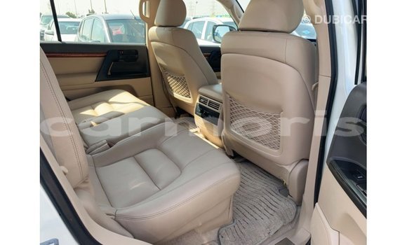 Buy Import Toyota Land Cruiser White Car in Import - Dubai in Agalega Islands Buy Import Toyota Land Cruiser White Car in Import - Dubai in Agalega Islands
