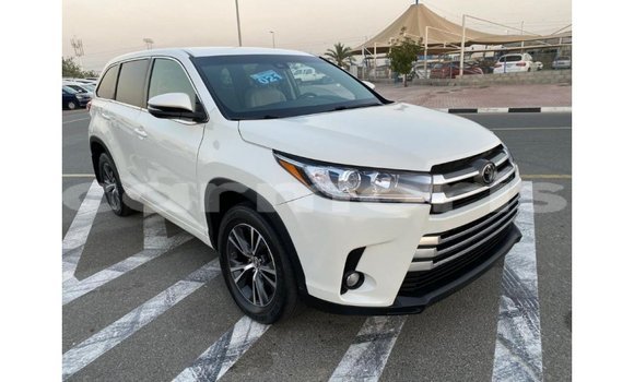 Buy Import Toyota Highlander White Car in Import - Dubai in Agalega Islands Buy Import Toyota Highlander White Car in Import - Dubai in Agalega Islands