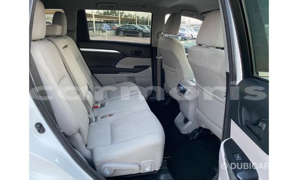 Buy Import Toyota Highlander White Car in Import - Dubai in Agalega Islands Buy Import Toyota Highlander White Car in Import - Dubai in Agalega Islands