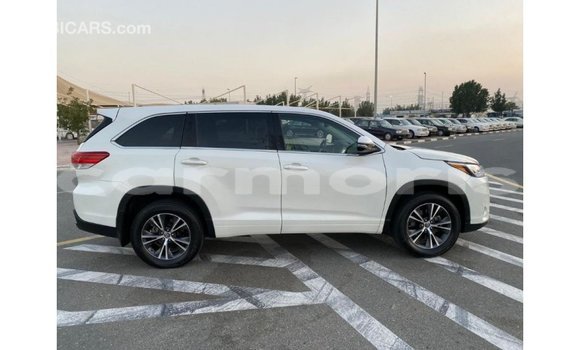 Buy Import Toyota Highlander White Car in Import - Dubai in Agalega Islands Buy Import Toyota Highlander White Car in Import - Dubai in Agalega Islands