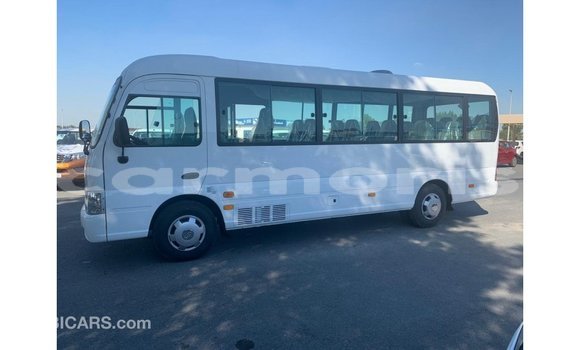 Buy Import Hyundai Accent White Car in Import - Dubai in Agalega Islands Buy Import Hyundai Accent White Car in Import - Dubai in Agalega Islands