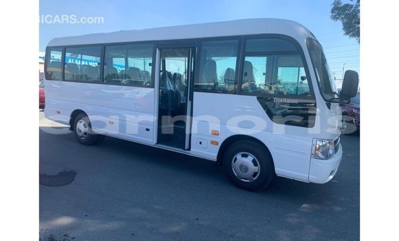 Buy Import Hyundai Accent White Car in Import - Dubai in Agalega Islands Buy Import Hyundai Accent White Car in Import - Dubai in Agalega Islands