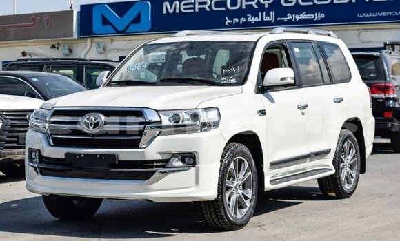 Buy Import Toyota Land Cruiser White Car in Import - Dubai in Agalega Islands Buy Import Toyota Land Cruiser White Car in Import - Dubai in Agalega Islands