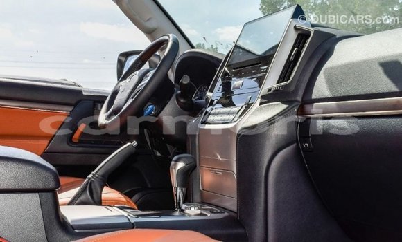 Buy Import Toyota Land Cruiser White Car in Import - Dubai in Agalega Islands Buy Import Toyota Land Cruiser White Car in Import - Dubai in Agalega Islands