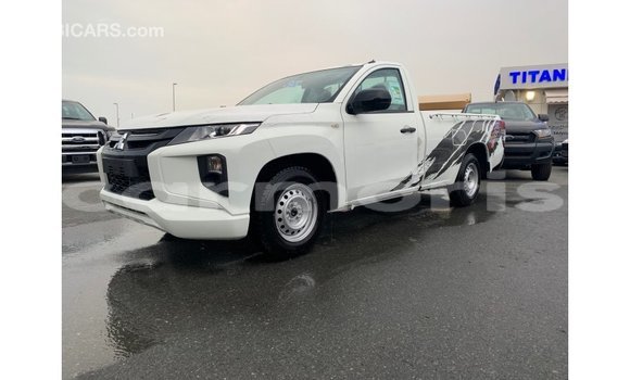 Buy Import Mitsubishi L200 White Car in Import - Dubai in Agalega Islands Buy Import Mitsubishi L200 White Car in Import - Dubai in Agalega Islands