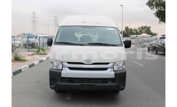 Buy Import Toyota Hiace White Car in Import - Dubai in Agalega Islands Buy Import Toyota Hiace White Car in Import - Dubai in Agalega Islands