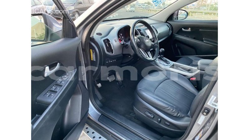 Big with watermark kia sportage agalega islands import dubai 3070