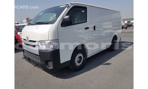 Buy Import Toyota DA White Truck in Import - Dubai in Agalega Islands Buy Import Toyota DA White Truck in Import - Dubai in Agalega Islands