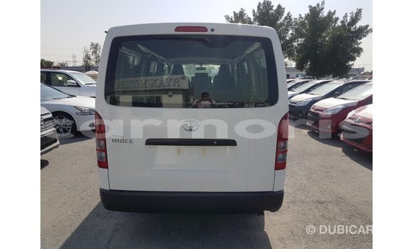 Buy Import Toyota DA White Truck in Import - Dubai in Agalega Islands Buy Import Toyota DA White Truck in Import - Dubai in Agalega Islands