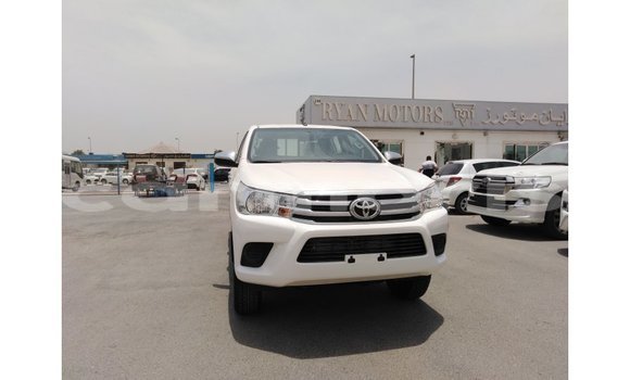 Buy Import Toyota Hilux White Car in Import - Dubai in Agalega Islands Buy Import Toyota Hilux White Car in Import - Dubai in Agalega Islands