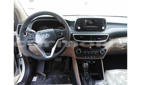 Buy Import Hyundai Tucson White Car in Import - Dubai in Agalega Islands Buy Import Hyundai Tucson White Car in Import - Dubai in Agalega Islands