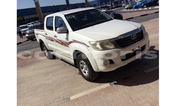 Buy Import Toyota Hilux White Car in Import - Dubai in Agalega Islands Buy Import Toyota Hilux White Car in Import - Dubai in Agalega Islands