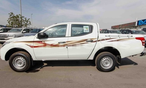 Buy Import Mitsubishi L200 White Car in Import - Dubai in Agalega Islands Buy Import Mitsubishi L200 White Car in Import - Dubai in Agalega Islands