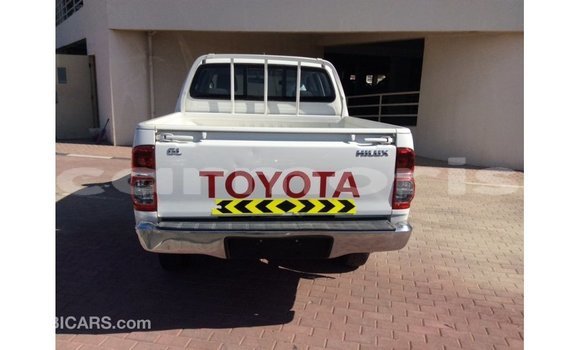 Buy Import Toyota Hilux White Car in Import - Dubai in Agalega Islands Buy Import Toyota Hilux White Car in Import - Dubai in Agalega Islands