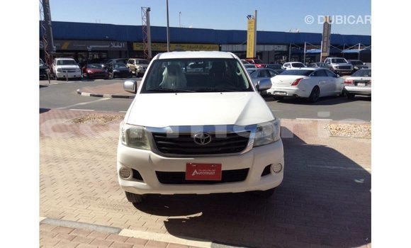 Buy Import Toyota Hilux White Car in Import - Dubai in Agalega Islands Buy Import Toyota Hilux White Car in Import - Dubai in Agalega Islands