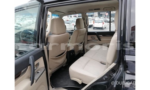Buy Import Mitsubishi Pajero Black Car in Import - Dubai in Agalega Islands Buy Import Mitsubishi Pajero Black Car in Import - Dubai in Agalega Islands