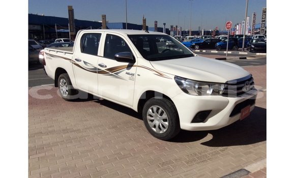 Buy Import Toyota Hilux White Car in Import - Dubai in Agalega Islands Buy Import Toyota Hilux White Car in Import - Dubai in Agalega Islands
