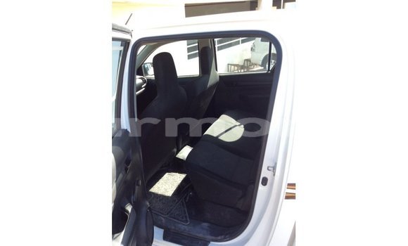 Buy Import Toyota Hilux White Car in Import - Dubai in Agalega Islands Buy Import Toyota Hilux White Car in Import - Dubai in Agalega Islands