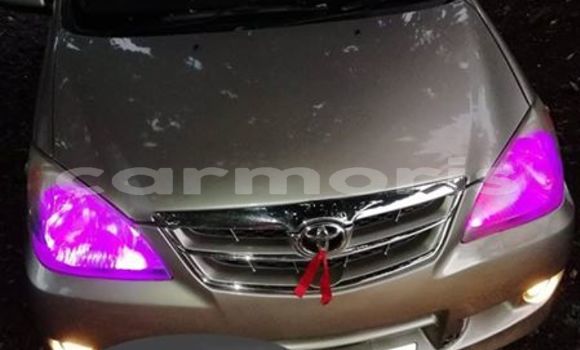 Buy Used Toyota Avanza Other Car in Lalmatie in Flacq