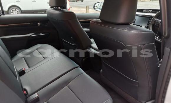 Buy Used Toyota Hilux White Car in Port Louis in Port Louis District Buy Used Toyota Hilux White Car in Port Louis in Port Louis District