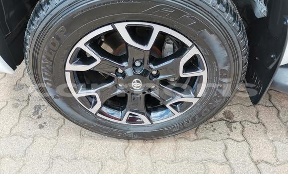 Buy Used Toyota Hilux White Car in Port Louis in Port Louis District Buy Used Toyota Hilux White Car in Port Louis in Port Louis District