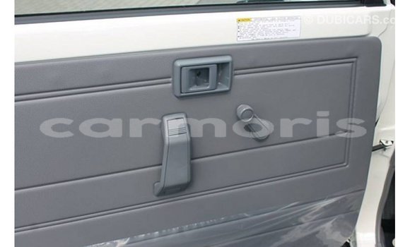 Buy Import Toyota Land Cruiser White Car in Import - Dubai in Agalega Islands Buy Import Toyota Land Cruiser White Car in Import - Dubai in Agalega Islands