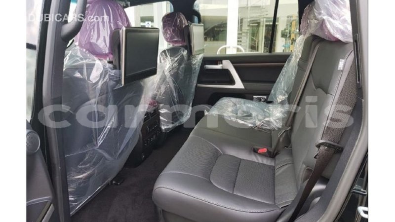 Big with watermark toyota land cruiser agalega islands import dubai 3156