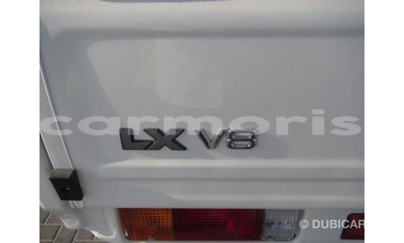 Acheter Import Voiture Toyota Land Cruiser Blanc à Import - Dubai, Îles Agalega Acheter Import Voiture Toyota Land Cruiser Blanc à Import - Dubai, Îles Agalega