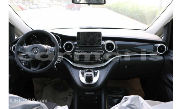 Buy Import Mercedes-Benz 250 Black Car in Import - Dubai in Agalega Islands Buy Import Mercedes-Benz 250 Black Car in Import - Dubai in Agalega Islands