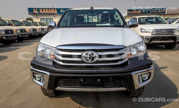 Acheter Import Voiture Toyota Hilux Noir à Import - Dubai, Îles Agalega Acheter Import Voiture Toyota Hilux Noir à Import - Dubai, Îles Agalega