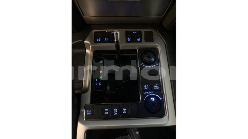 Big with watermark toyota land cruiser agalega islands import dubai 3189