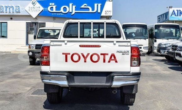 Buy Import Toyota Hilux White Car in Import - Dubai in Agalega Islands Buy Import Toyota Hilux White Car in Import - Dubai in Agalega Islands