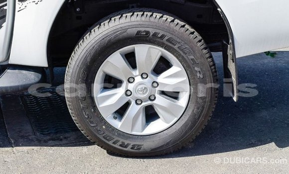 Buy Import Toyota Hilux White Car in Import - Dubai in Agalega Islands Buy Import Toyota Hilux White Car in Import - Dubai in Agalega Islands