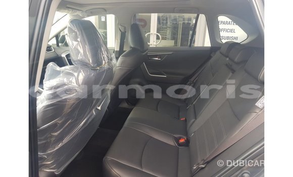 Buy Import Toyota HiAce Other Truck in Import - Dubai in Agalega Islands Buy Import Toyota HiAce Other Truck in Import - Dubai in Agalega Islands