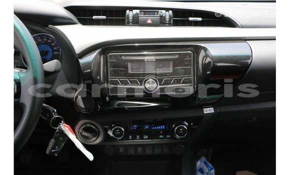 Buy Import Toyota Hilux White Car in Import - Dubai in Agalega Islands Buy Import Toyota Hilux White Car in Import - Dubai in Agalega Islands